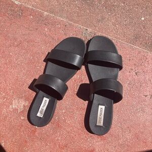 Steve Madden Women’s Dual Flat Sandal